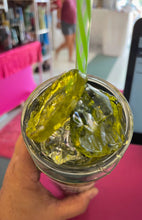 Load image into Gallery viewer, Pickle Tumbler with Resin Pickle Topper
